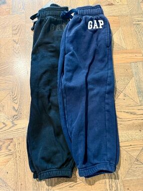 GAP Kids Sweatpants in Navy & Black XS